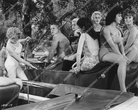crp-00286 1960 photo Arlene Hunter Cathy Crosby & carload of babes film College Confidential crp-00286