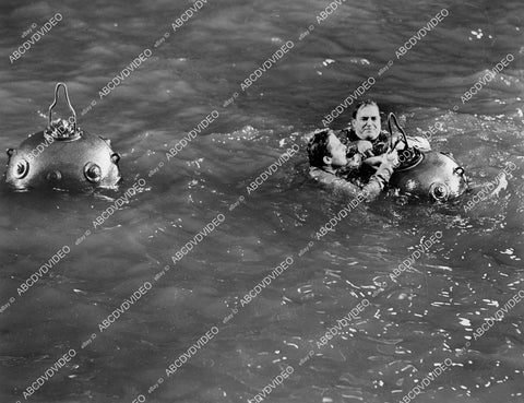 crp-03161 1942 Pat O'Brien, Brian Donlevy film Two Yanks in Trinidad crp-03161