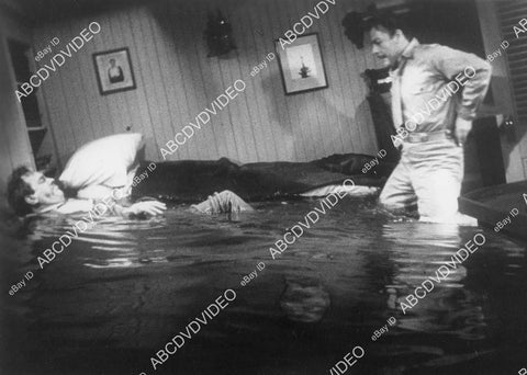 crp-03166 1942 Pat O'Brien, Brian Donlevy film Two Yanks in Trinidad crp-03166