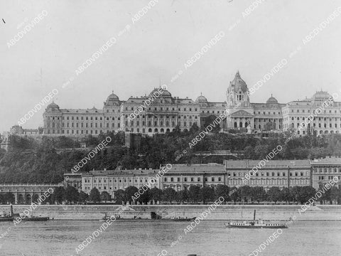 crp-00371 1918 news photo historic Budapest Hungary Parliament building crp-00371