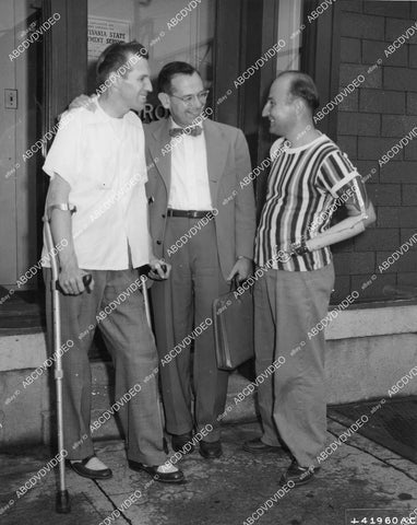 crp-00375 1951 news photo disabled veterans Thomas Hughes Leon Ziomek w company only hires disabled vets crp-00375