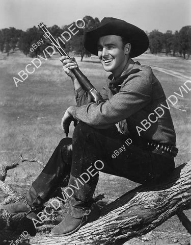 crp-03958 1950 handsome young cowboy Jerome Courtland w his rifle film Texas Rangers crp-03958