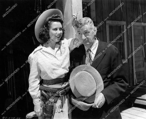 crp-04292 1943 Marjorie Babe Kane, Slim Summerville short subject Garden of Eatin' crp-04292