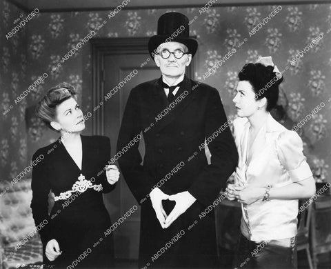 crp-04301 1944 Christine McIntyre, Slim Gaut, Vera Vague short subject Doctor Feel My Pulse crp-04301
