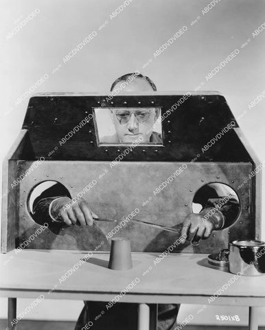 crp-04344 1937 medical science in the laboratory Pete Smith short subject Romance of Radium crp-04344