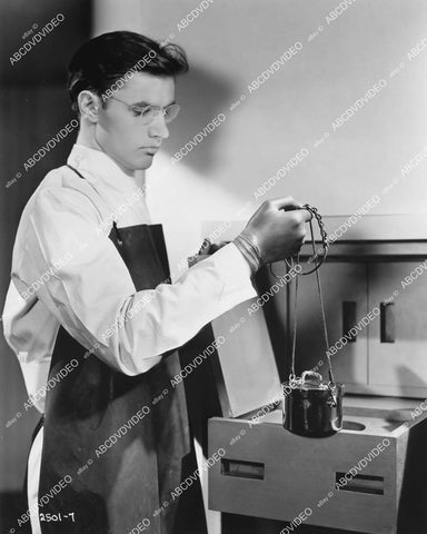 crp-04349 1937 medical science in the laboratory Pete Smith short subject Romance of Radium crp-04349