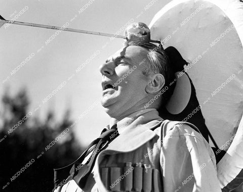 crp-04387 1938 Cap Somers archery target apple on head Pete Smith short subject Follow the Arrow crp-04387