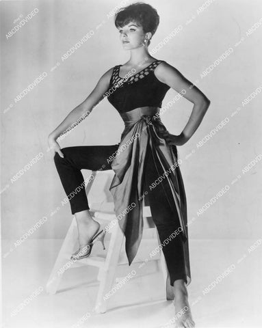 crp-00440 1960's sexy statuesque bombshell unknown model sitting on step ladder crp-00440
