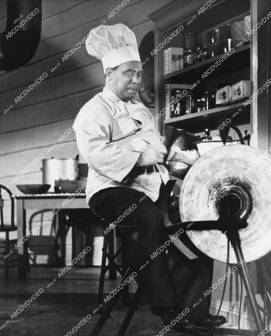crp-04493 1944 chef Joe Besser sharpens his axe film Hey, Rookie crp-04493
