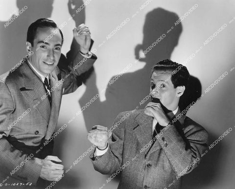 crp-04519 1944 musical novelty specialty act The Two Chords film Stars on Parade crp-04519