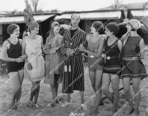 crp-04556 1928 Sally Phipps w beach party cuties pre-code swimwear silent film News Parade crp-04556