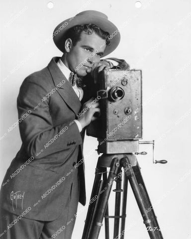 crp-04596 1928 Nick Stuart w his trusty newsreel camera silent film News Parade crp-04596