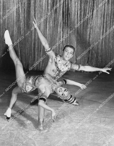 crp-04813 1966 ice skater dancers Marianne Althammer, Karl-Heinz Kramer TV Holiday on Ice crp-04813