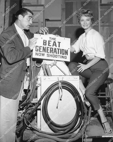 crp-04837 1959 candid Steve Cochran, Fay Spain on set film The Beat Generation crp-04837