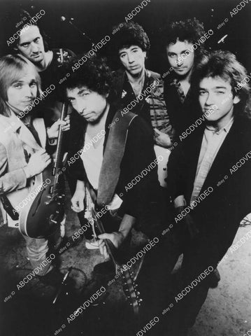 crp-04889 1986 music rock group Tom Petty & Heartbreakers, Bob Dylan Hard to Handle crp-04889