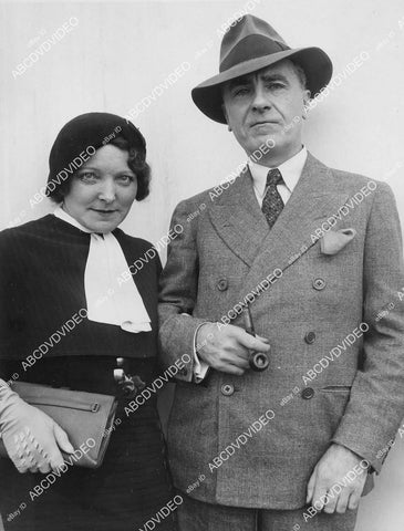 crp-04959 1932 author Sax Rohmer & wife arrive in New York on SS Majestic crp-04959