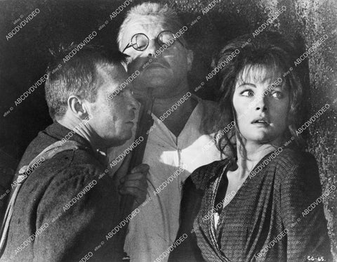 crp-04985 1967 Umberto Orsini, Rod Steiger, Virna Lisi film The Girl and the General crp-04985