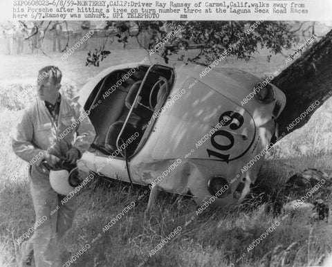 crp-00555 1959 news photo auto racing Ray Ramsey crashed Porsche racecar in Monterey, Cal Laguna Seca Road Race crp-00555