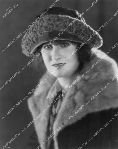 crp-05679 1921 Phoebe Hunt or Gloria Hope Clarence Bull portrait silent film The Grim Comedian crp-05679