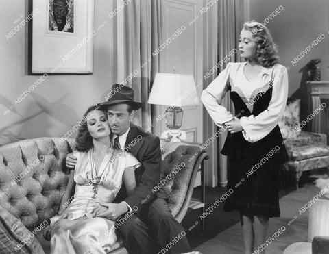 crp-05879 1941 Joan Blondell eyes John Howard, Janet Blair film Three Girls About Town crp-05879