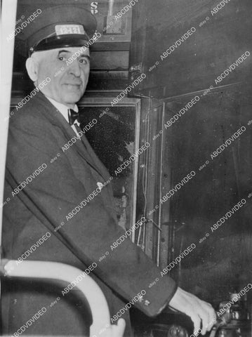 crp-05941 1937 Cleveland motorman Ernest Ackerman retires 1 day after Social Security law for 17 cents crp-05941