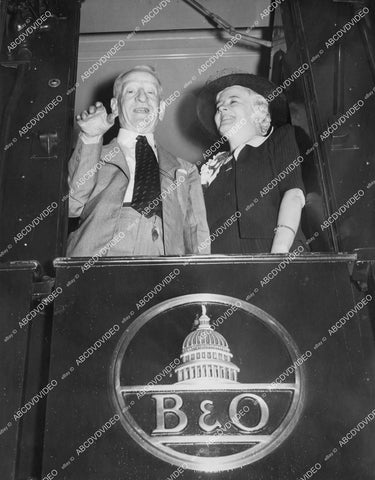 crp-05990 1940 trains Sen Carter Glass & wife on back of B&O railroad car go to convention crp-05990