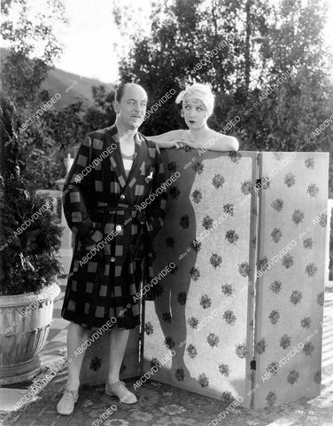 crp-06080 1929 Robert Schable w naked Gwen Lee behind partition silent film Man and the Moment crp-06080