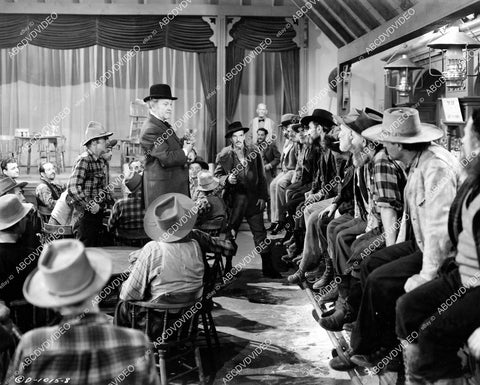 crp-06127 1943 George Cleveland and cast film Klondike Kate crp-06127