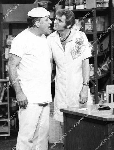 crp-06553 1978 Vic Tayback, Jerry Reed TV Alice crp-06553