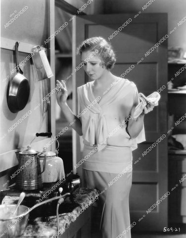 crp-06724 1930 Kay Johnson at the stove film Passion Flower crp-06724