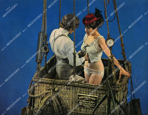 crp-00674 1969 David Hemmings Carol Friday in her underwear in hot air balloon film The Best House in London crp-00674