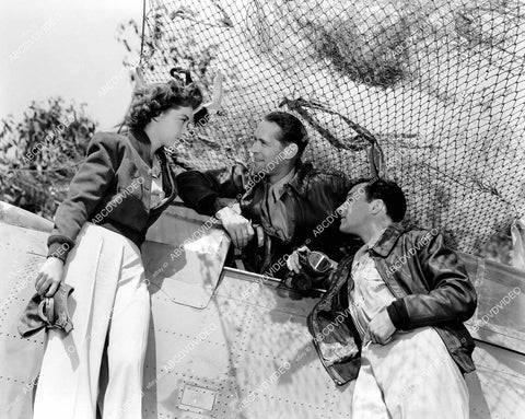 crp-06997 1943 Franchot Tone, Marsha Hunt, Gene Kelly film Pilot # 5 crp-06997