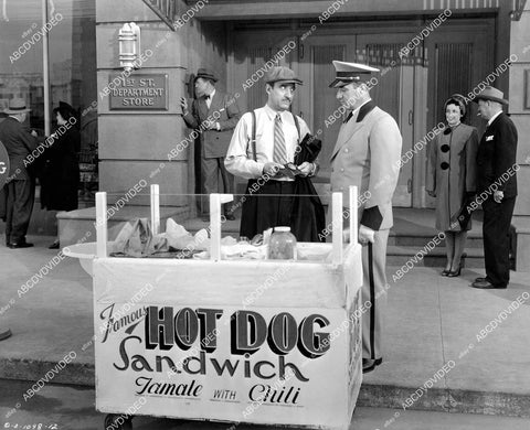 crp-07228 1946 Richard Dix & actors cool old hot dog stand Whistler film Mysterious Intruder crp-07228