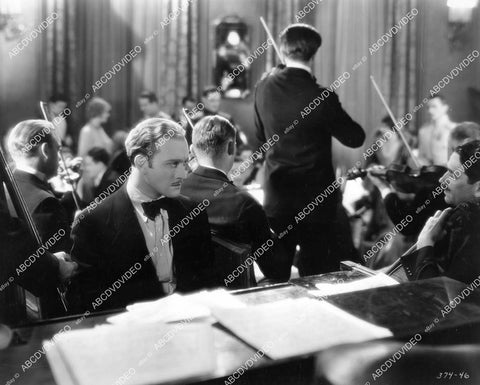 crp-07253 1928 Conrad Nagel at the piano silent film The Mysterious Lady crp-07253