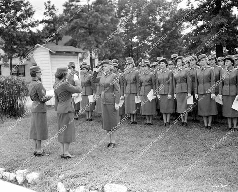 crp-07377 1953 Rosalind Russell, Marie Wilson & cadets film Never Wave at a WAC crp-07377