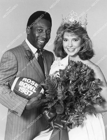 crp-00748 1986 soccer's Pele, Kristin Leigh Harris Grand Marshal & Queen 98th Tourn of Roses Parade crp-00748