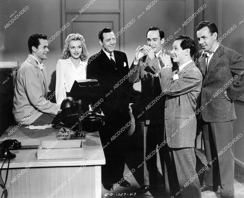 crp-07595 1944 Larry Parks, Lynn Merrick, Ray Walker, Two Chords, Robert Williams film Stars on Parade crp-07595