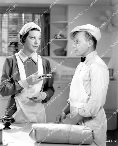 crp-07712 1938 Fanny Brice paying the delivery boy film Everybody Sing crp-07712