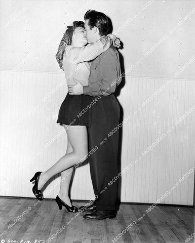 crp-07768 1945 Columbia Studios dancers Ethel Sherman (great legs), George Martin to wed crp-07768