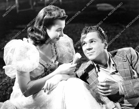 crp-07794 1941 Jane Withers, Jackie Cooper enjoy ice cream cone film Her First Beau crp-07794