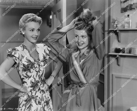 crp-00796 1944 Lynn Merrick, Louise Erickson film Meet Miss Bobby Socks crp-00796