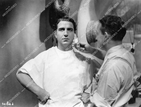 crp-08127 1935 Enrico Caruso Jr & makeup man film El Cantante de Napoles Singer of Naples crp-08127