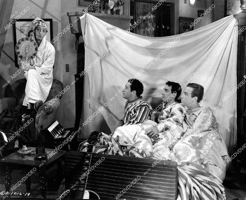 crp-08165 1943 music group The Vagabonds film Swing Out the Blues crp-08165