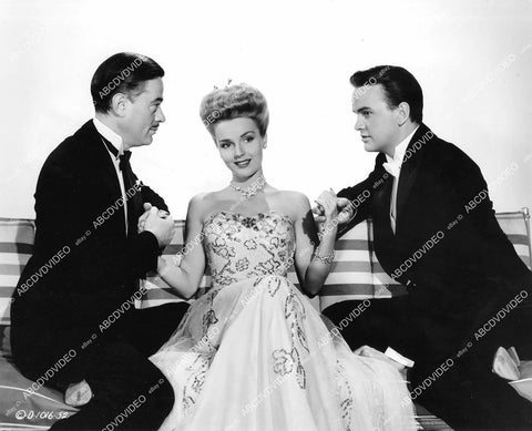 crp-08186 1943 John Eldredge, Lynn Merrick, Bob Haymes film Swing Out the Blues crp-08186