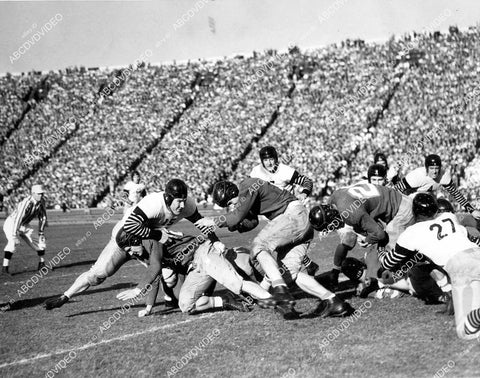 crp-08232 1930's college football J Brittingham of USC tackles Hamilton of Stanford crp-08232