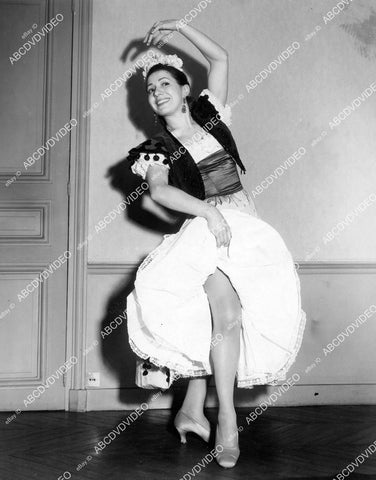 crp-08241 1947 Spanish dancer Mariemma Martinez Guillermina European tour dances Panaderos crp-08241