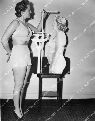 crp-08247 1941 plus size model Jane Bishop uses Dr J Howard Crum new diet method before and after crp-08247