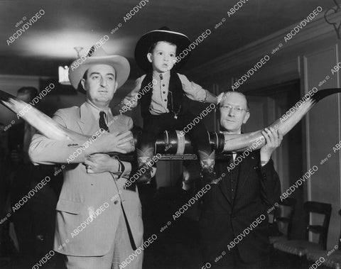 crp-00824 1935 Long Horns for Hollywood Cowboy Contest Tex Austin, Robert Henry, Otto Olesen crp-00824