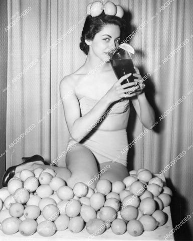 crp-08261 1951 Dolores Booth "Iced Tea Queen" w crown of lemmons crp-08261