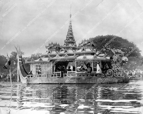 crp-08274 1922 historic India gets visit Prince of Wales beautiful Mandalay native boat crp-08274